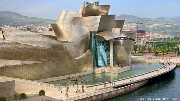 Lux Cityhall + Parking Bilbao Kültér fotó
